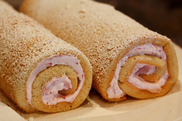 Biskvit Raspberry Roulade