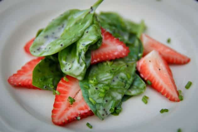 strawberry spinach salad