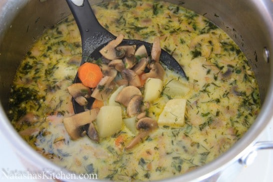 Russian Mushroom and Potato Soup Recipe-11