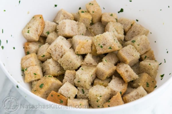 Easy Crunchy Garlic Croutons-7