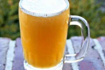 Kvas is THE traditional Russian/ Ukrainian drink. Some compare this to a non-alcoholic beer. Its bubbly like a soda, but not as sweet.