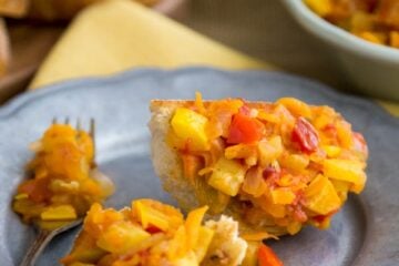 Braised zucchini is a great way to use up summers' best vegetables! There's a spicy kick to this braised zucchini spread. Serve with soft crusty bread.