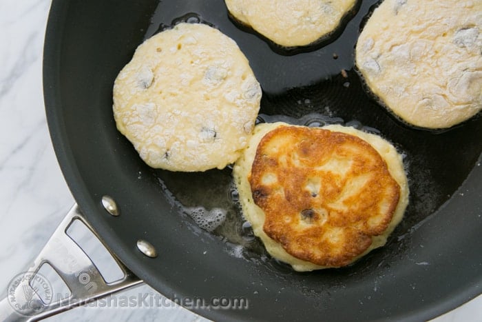 Ukrainian Syrniki Recipe (Cheese Pancakes)