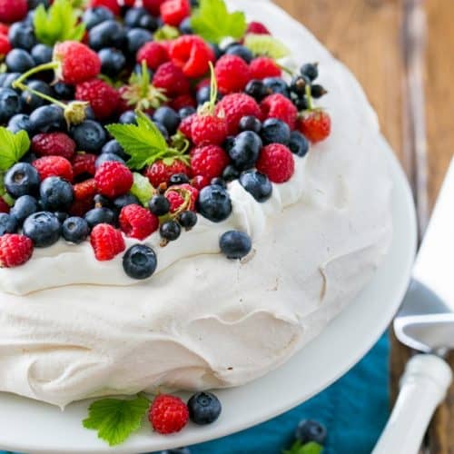 Berry Pavlova Recipe How To Make Pavlova Best Pavlova Recipe