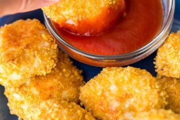 Baked Chicken Nuggets. These are crisp on the outside and juicy inside. Freezer Friendly! @natashaskitchen