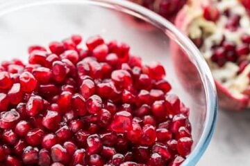 The best and quickest method for how to Seed a Pomegranate (video tutorial) @natashaskitchen