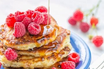 Fluffy Cottage Cheese Pancakes - simple ingredients, easy to make and they reheat really well! | natashaskitchen.com