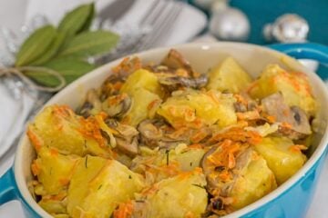This Potatoes with Cream and Mushrooms recipe is one of my favorite recipes for potatoes. This recipe is made commonly at Ukrainian and Russian weddings.