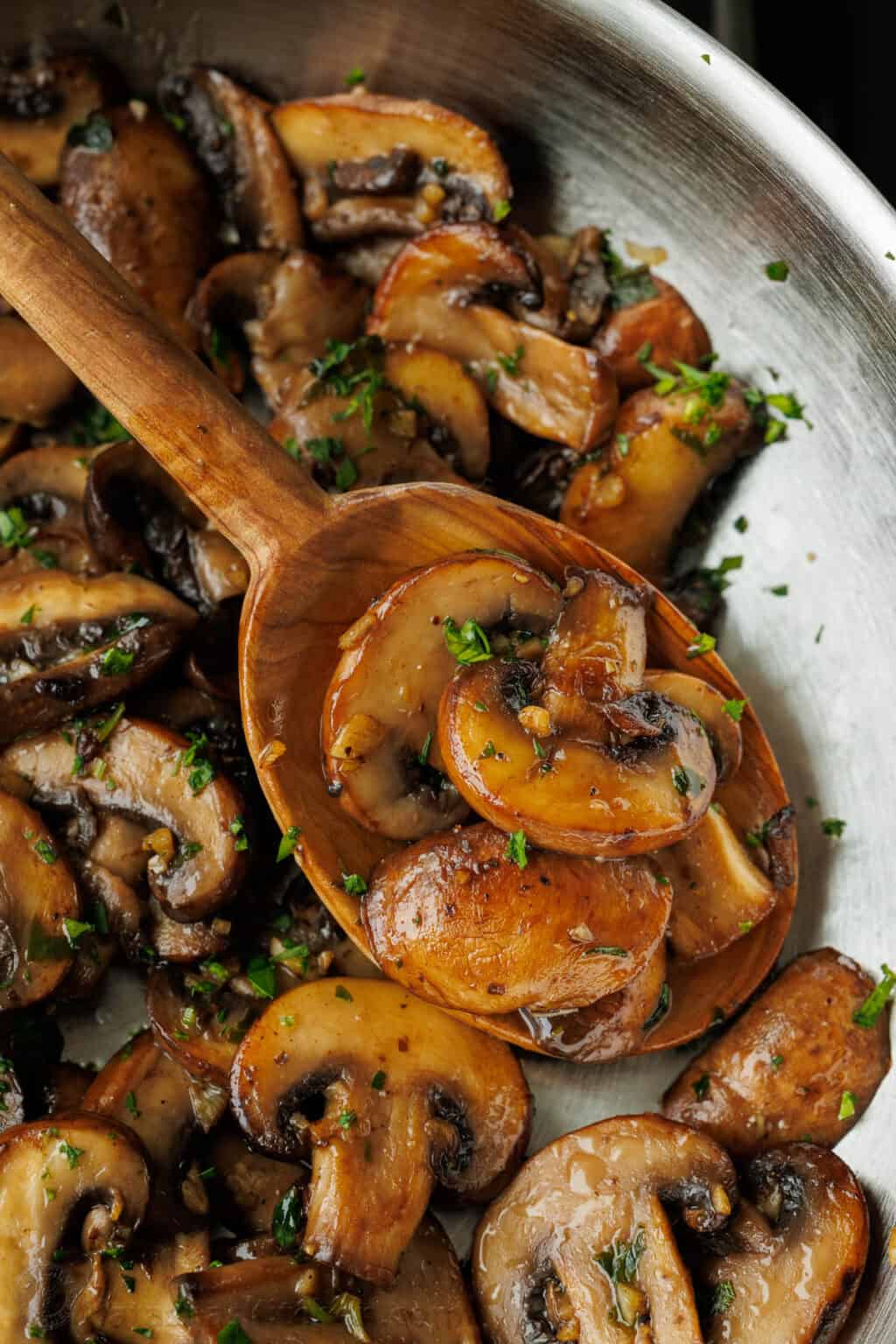 Sautéed Mushrooms Recipe - NatashasKitchen.com