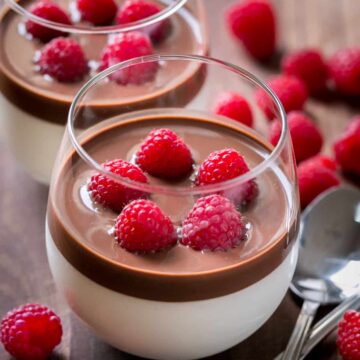 This Vanilla Mousse is an European dessert with creamy base and silky chocolate topping. An elegant vanilla mousse recipe that's surprisingly easy (VIDEO) | natashaskitchen.com