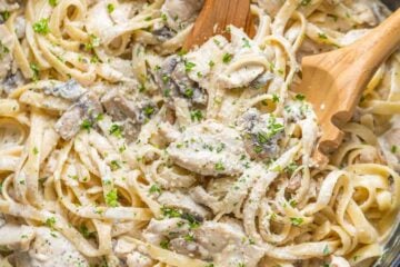 Mom's creamy Chicken Fettuccine Alfredo has been a family favorite for years! Classic Chicken Alfredo is a feel good comfort food - so creamy but light! | natashaskitchen.com