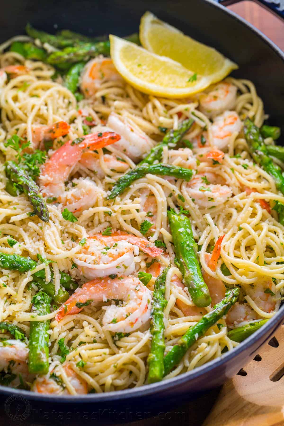 No Bake Shrimp Scampi Pasta With Asparagus Video Natashaskitchen | Hot ...