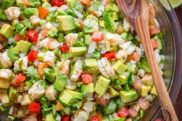This Avocado Shrimp Salsa is a party favorite! Loaded with shrimp, avocado and a surprising ingredient! Easy, excellent avocado shrimp salsa video recipe. | natashaskitchen.com