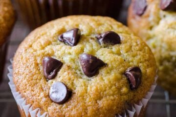 Banana muffins with chocolate chips