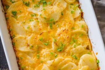 Easy Scalloped Potatoes in Casserole Dish