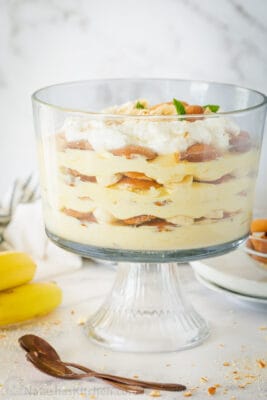 Easy Banana Pudding Recipe (VIDEO) - NatashasKitchen