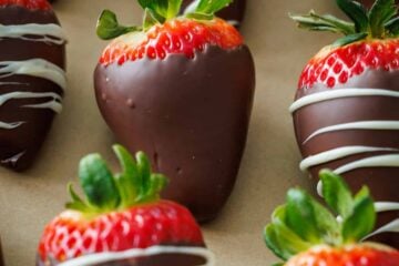 Chocolate covered strawberries some with white chocolate drizzle