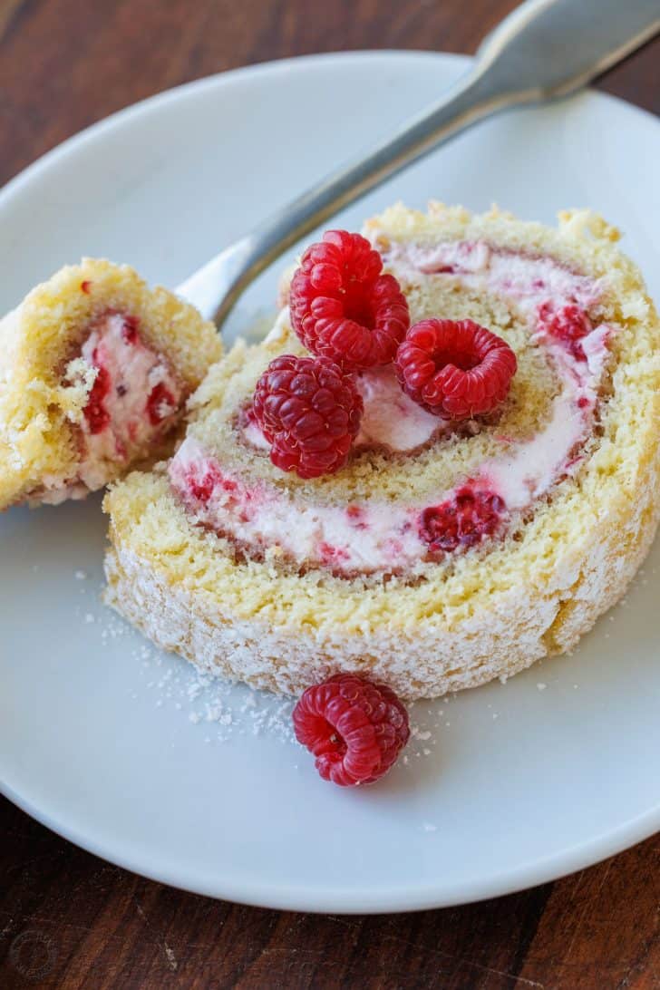 Raspberry Swiss Roll Cake (with Video)