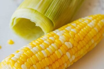 microwave corn on the cob with husk removed