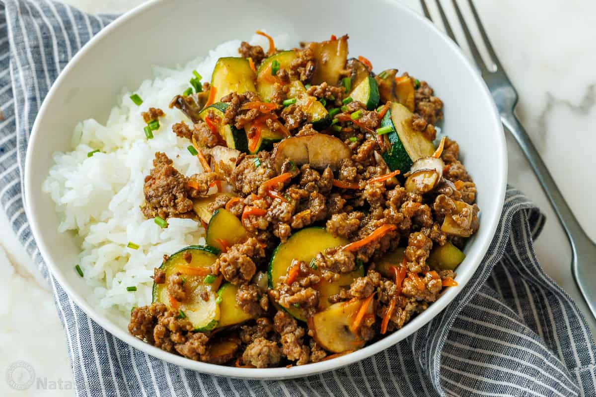 Ground beef and zucchini stir fry