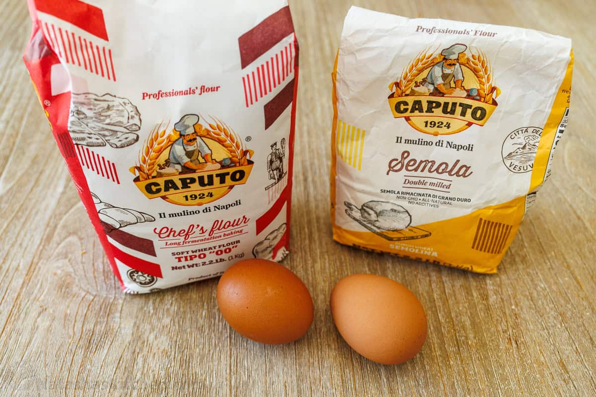 00 flour and eggs for making pasta dough
